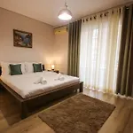 Johan's Tirana