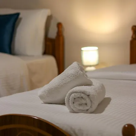 Johan's 아파트 티라나