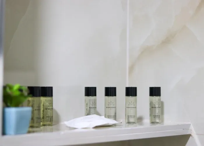 Johan's アパート ティラナ